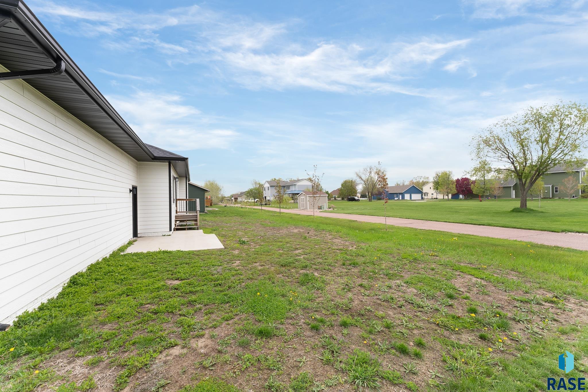 405 E Cairos Pl Place, Brandon, South Dakota image 46