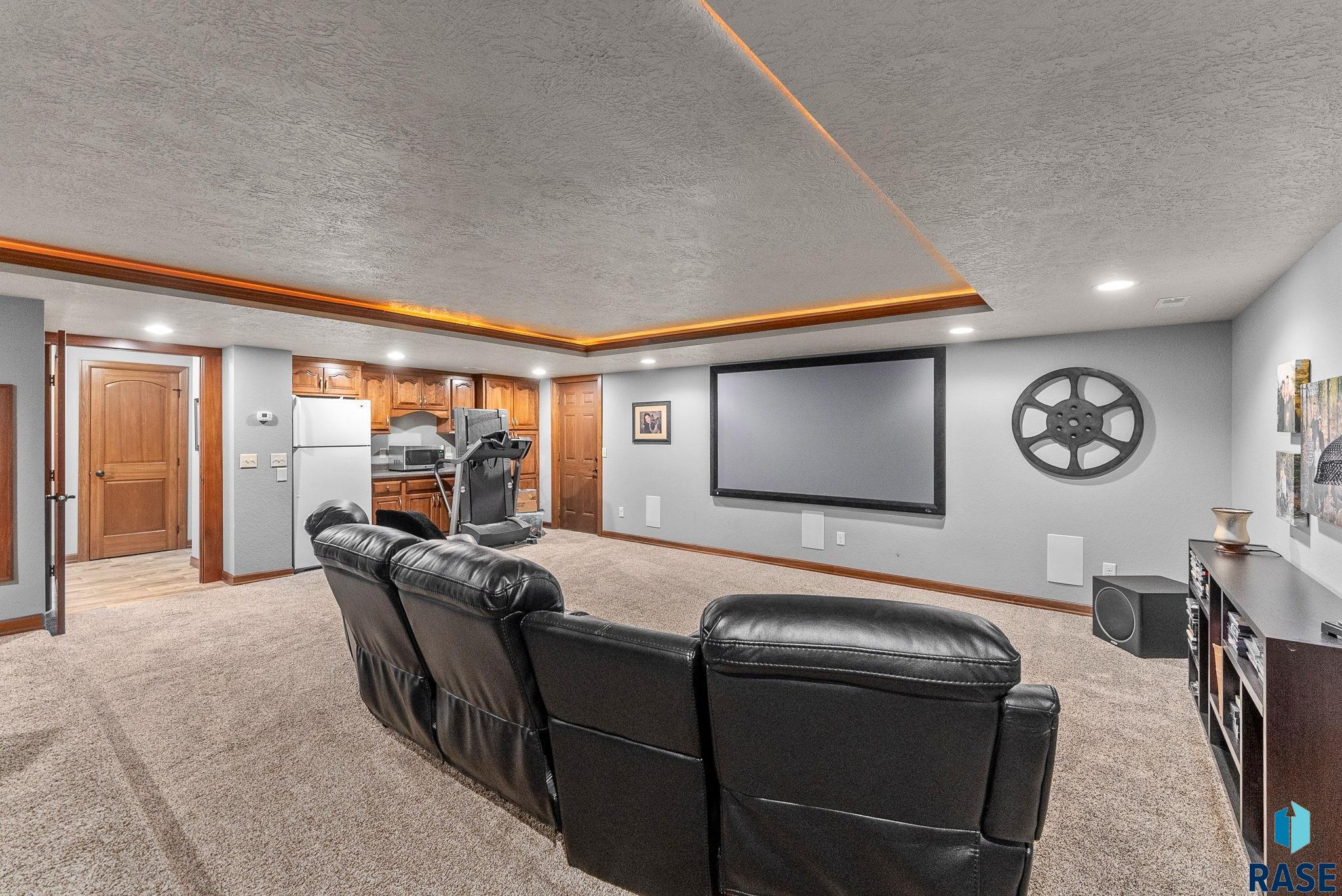 1005 N Sioux Blvd Boulevard, Brandon, South Dakota image 5