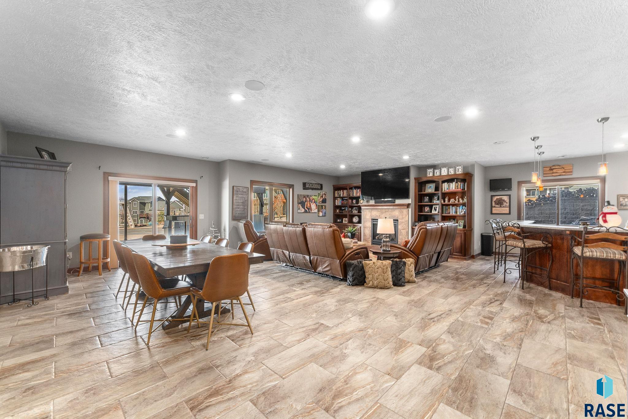 1005 N Sioux Blvd Boulevard, Brandon, South Dakota image 18