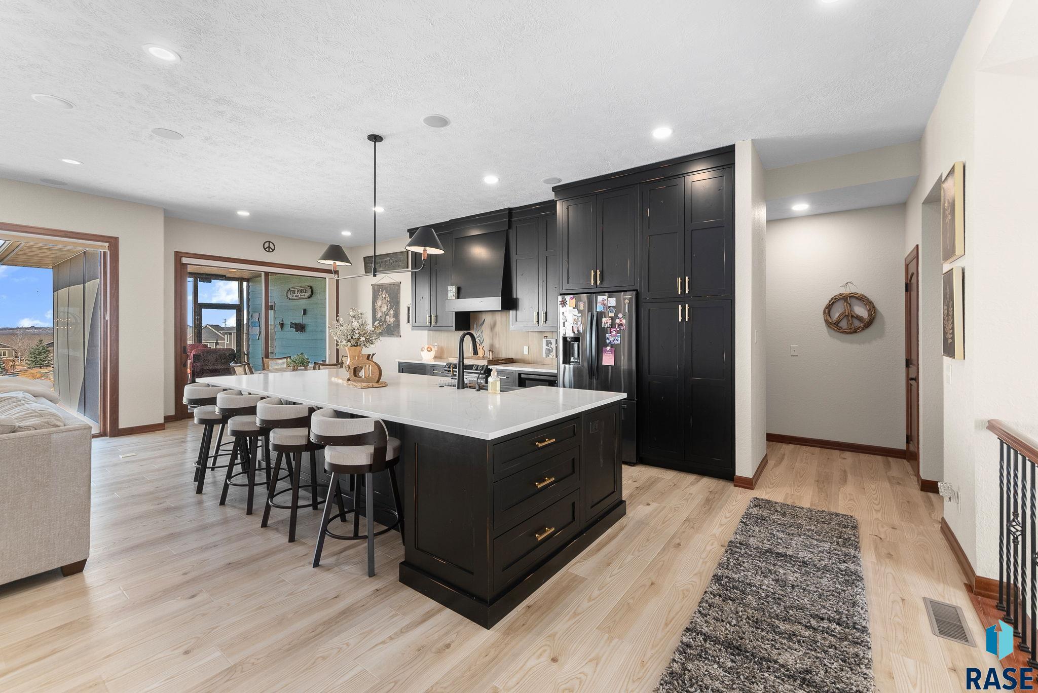 1005 N Sioux Blvd Boulevard, Brandon, South Dakota image 3