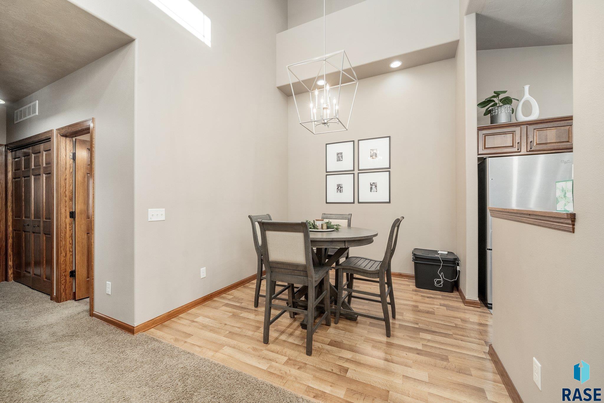 4314 W Shipton St Street, Sioux Falls, New Jersey image 4