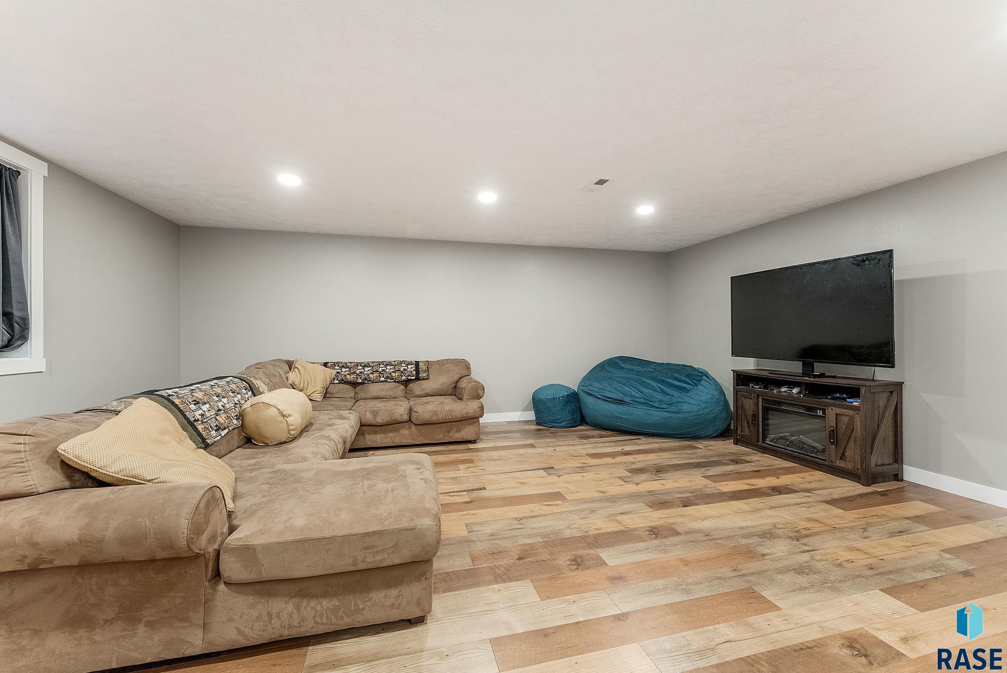 47748 255th St Street, Garretson, South Dakota image 35