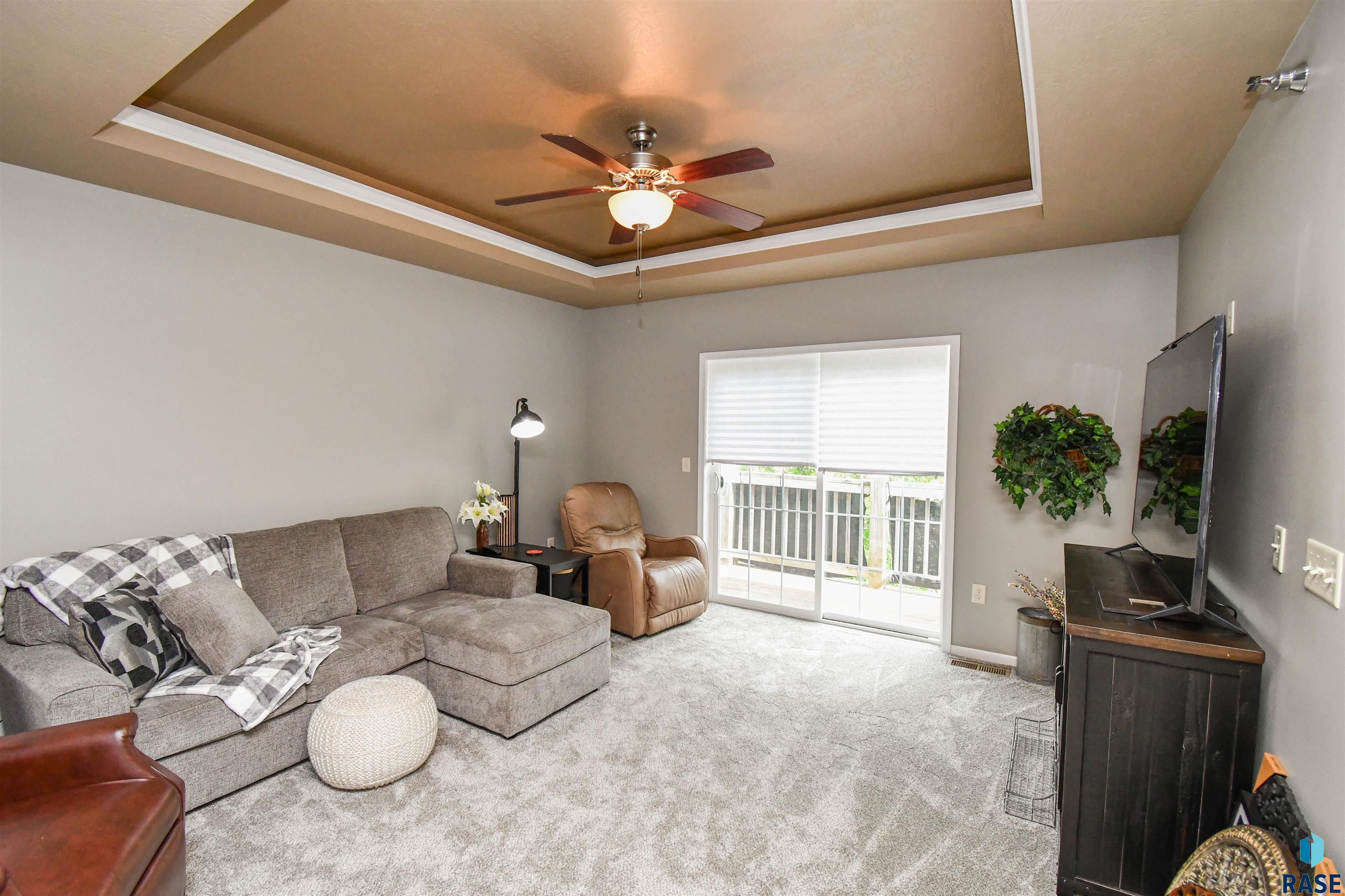 7446 S Louise Ave Ave Avenue #302, Sioux Falls, New Jersey image 9