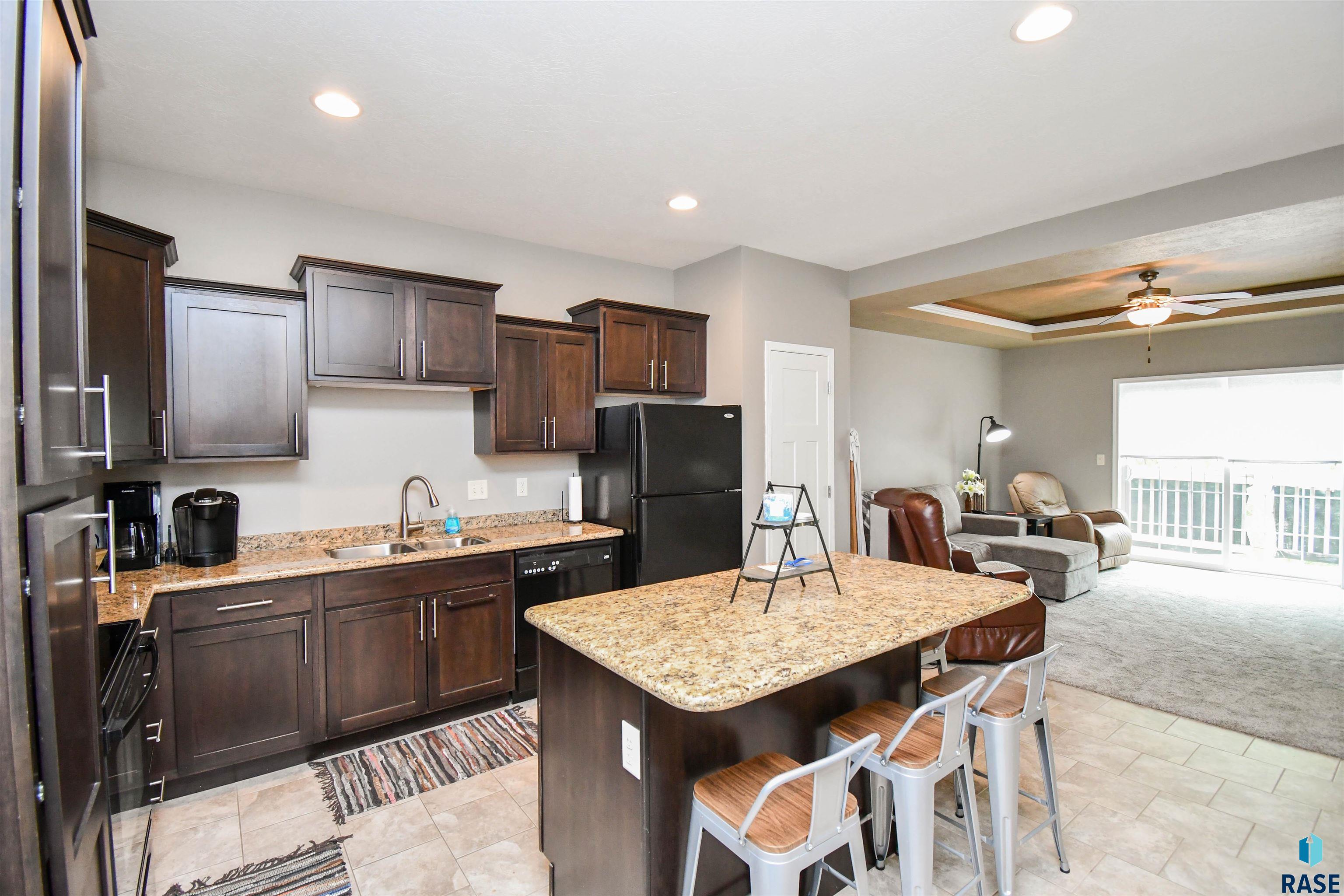 7446 S Louise Ave Ave Avenue #302, Sioux Falls, New Jersey image 7