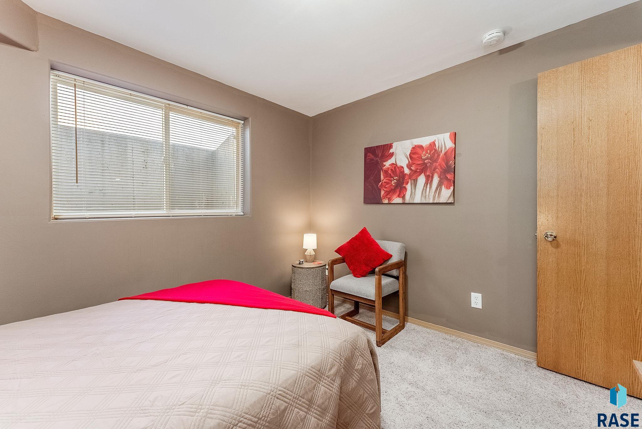 Sioux Falls, South Dakota 57106, United States, 2 Bedrooms Bedrooms, ,1 BathroomBathrooms,Residential,Active,79807