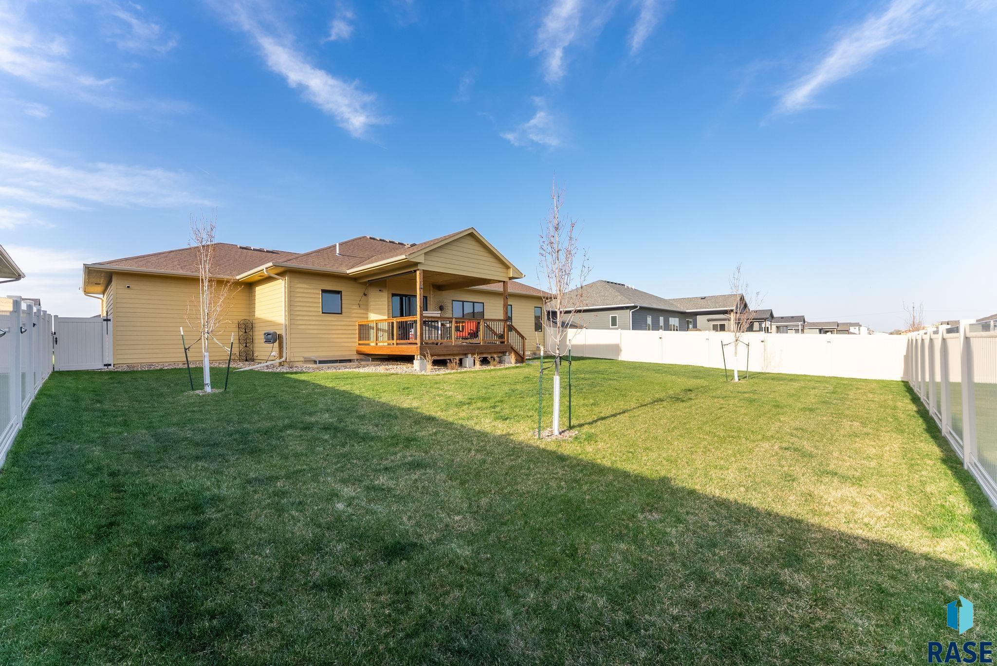 Sioux Falls, South Dakota 57108, United States, 5 Bedrooms Bedrooms, ,3 BathroomsBathrooms,Residential,Active,114035