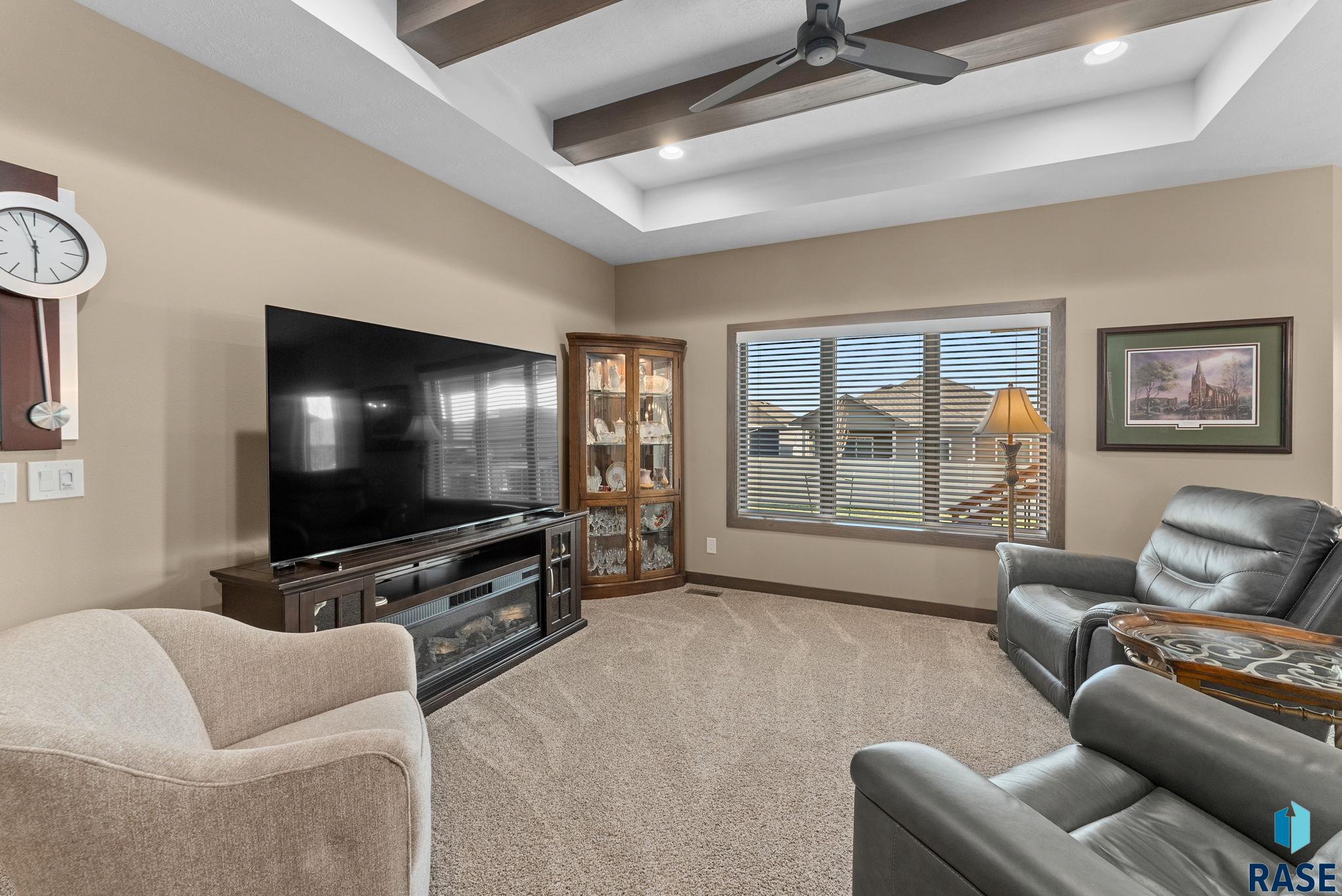 Sioux Falls, South Dakota 57108, United States, 5 Bedrooms Bedrooms, ,3 BathroomsBathrooms,Residential,Active,114035