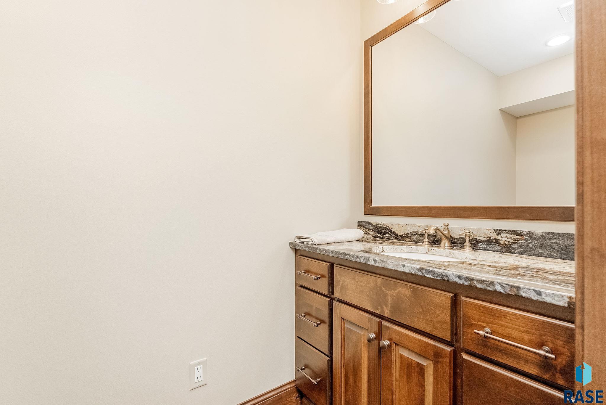 4710 S Duluth Ave Avenue, Sioux Falls, New Jersey image 33