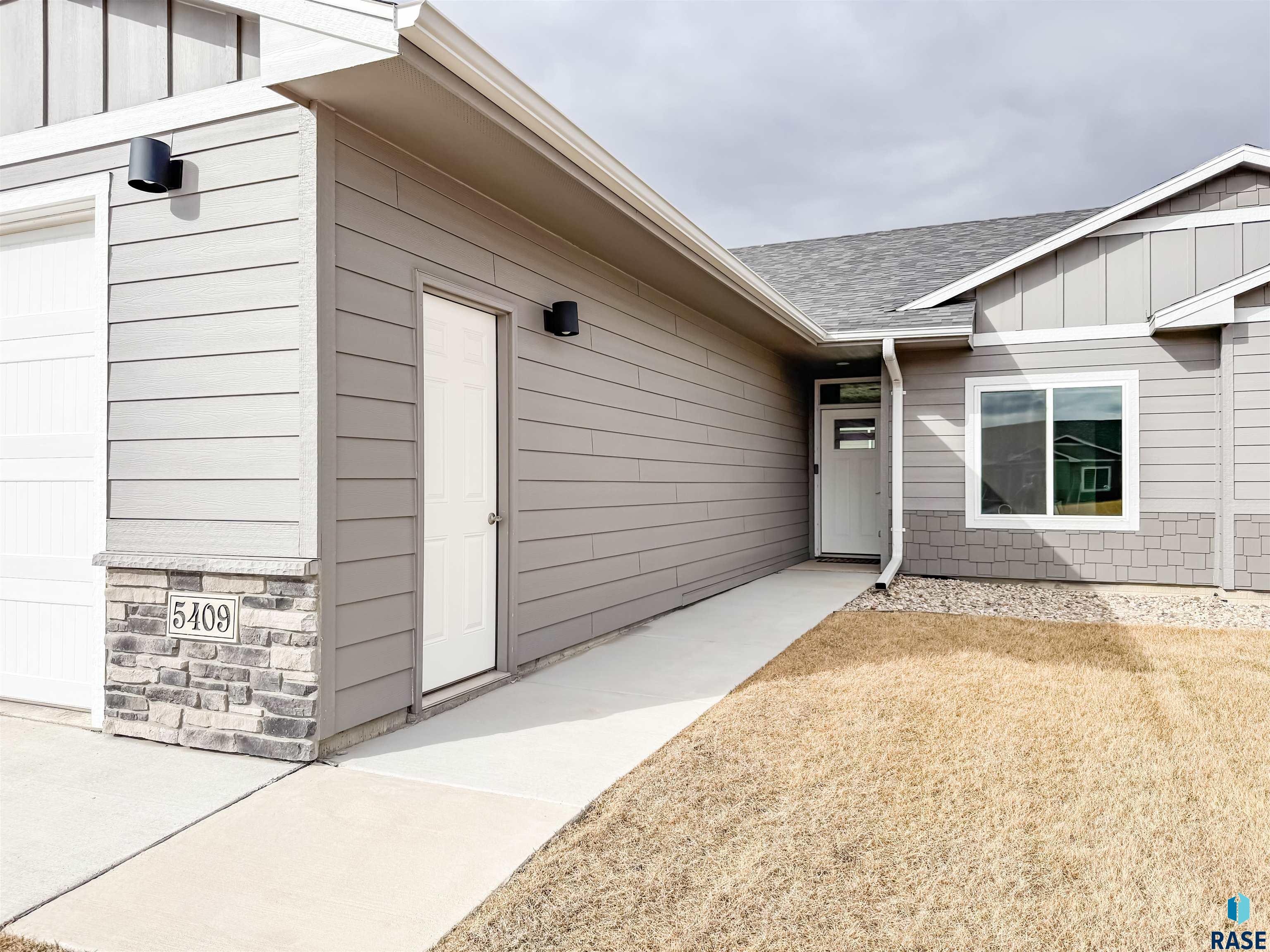 5409 S Mumford Ave Avenue, Sioux Falls, New Jersey image 2