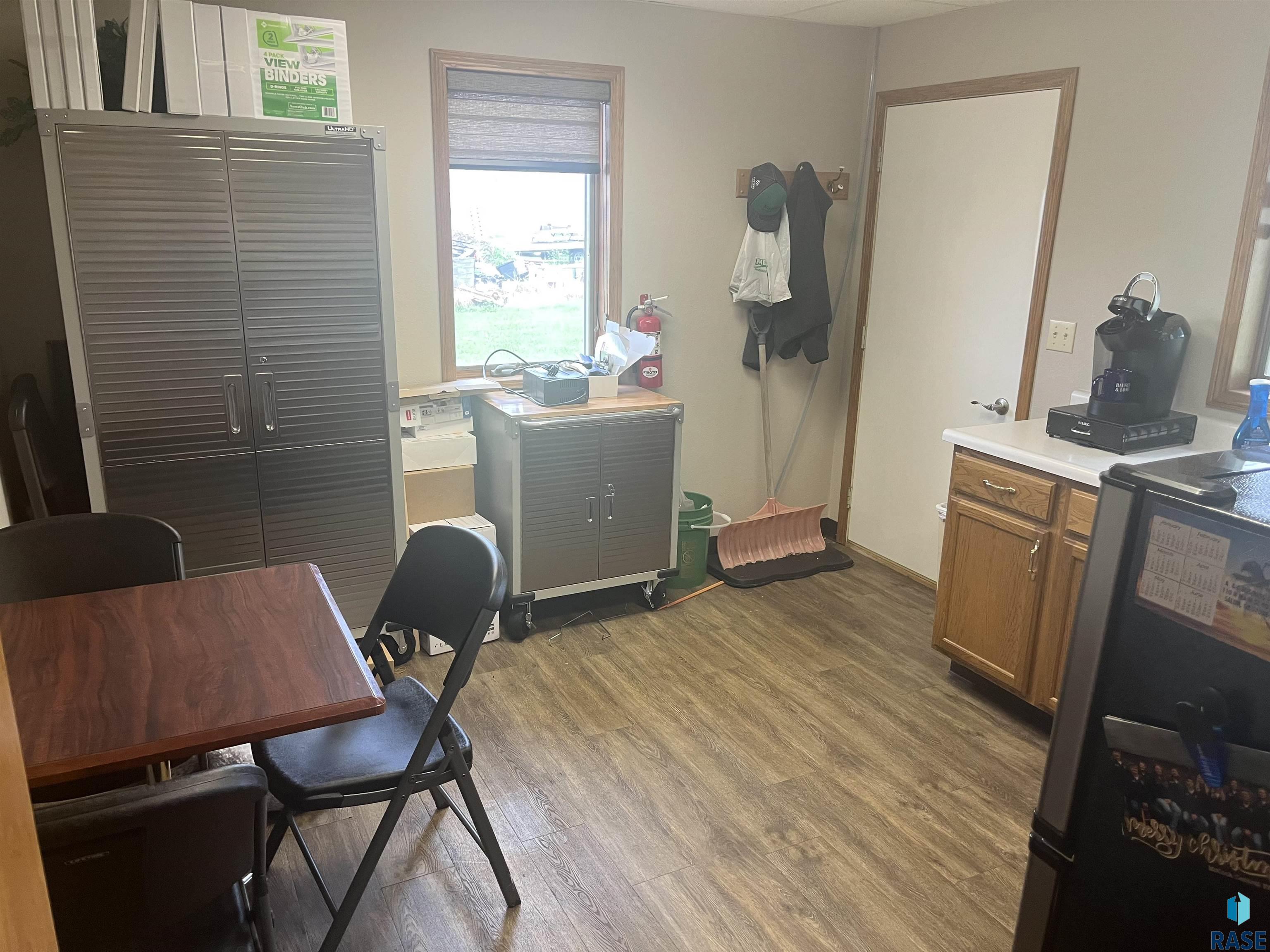 Salem, South Dakota 57058, United States, ,Commercial,Active,205936