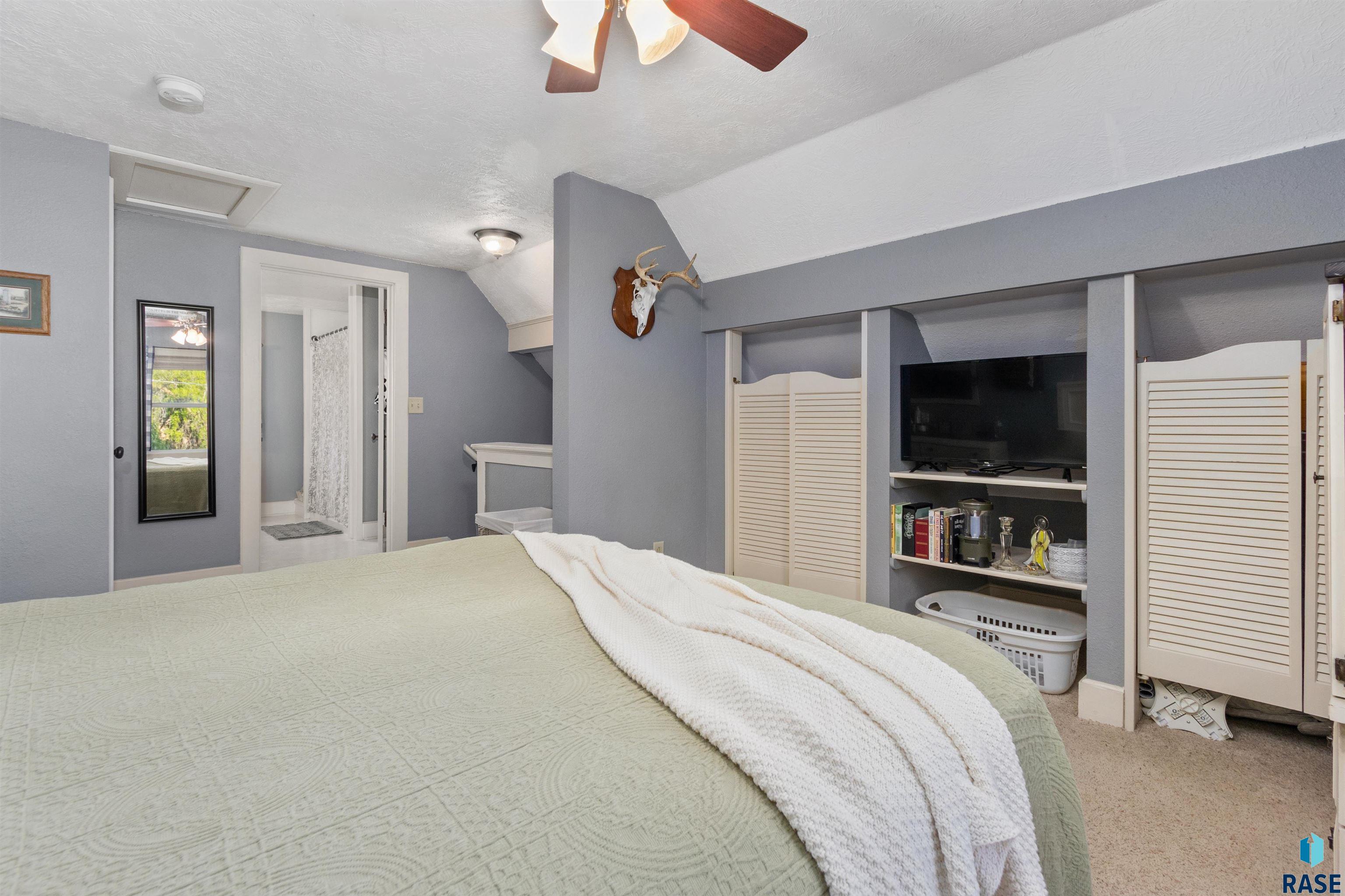 811 N Cedar St Street, Canton, New Jersey image 10