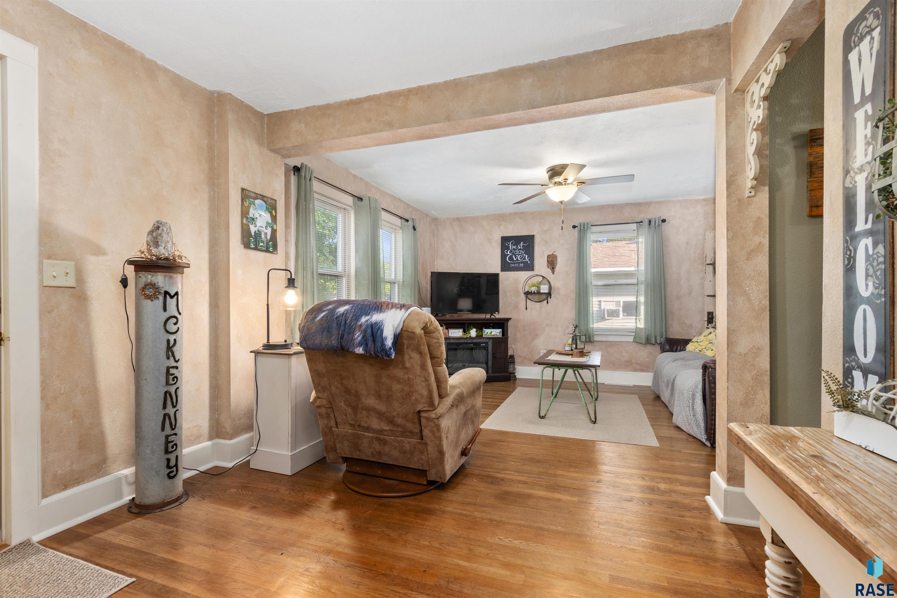 811 N Cedar St Street, Canton, New Jersey image 8