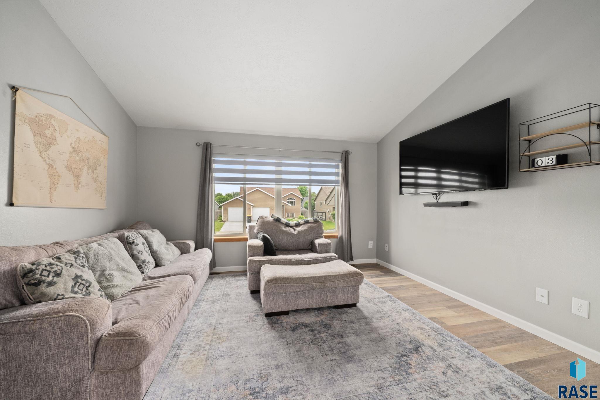 7200 S Hughes Ave Avenue, Sioux Falls, New Jersey image 3