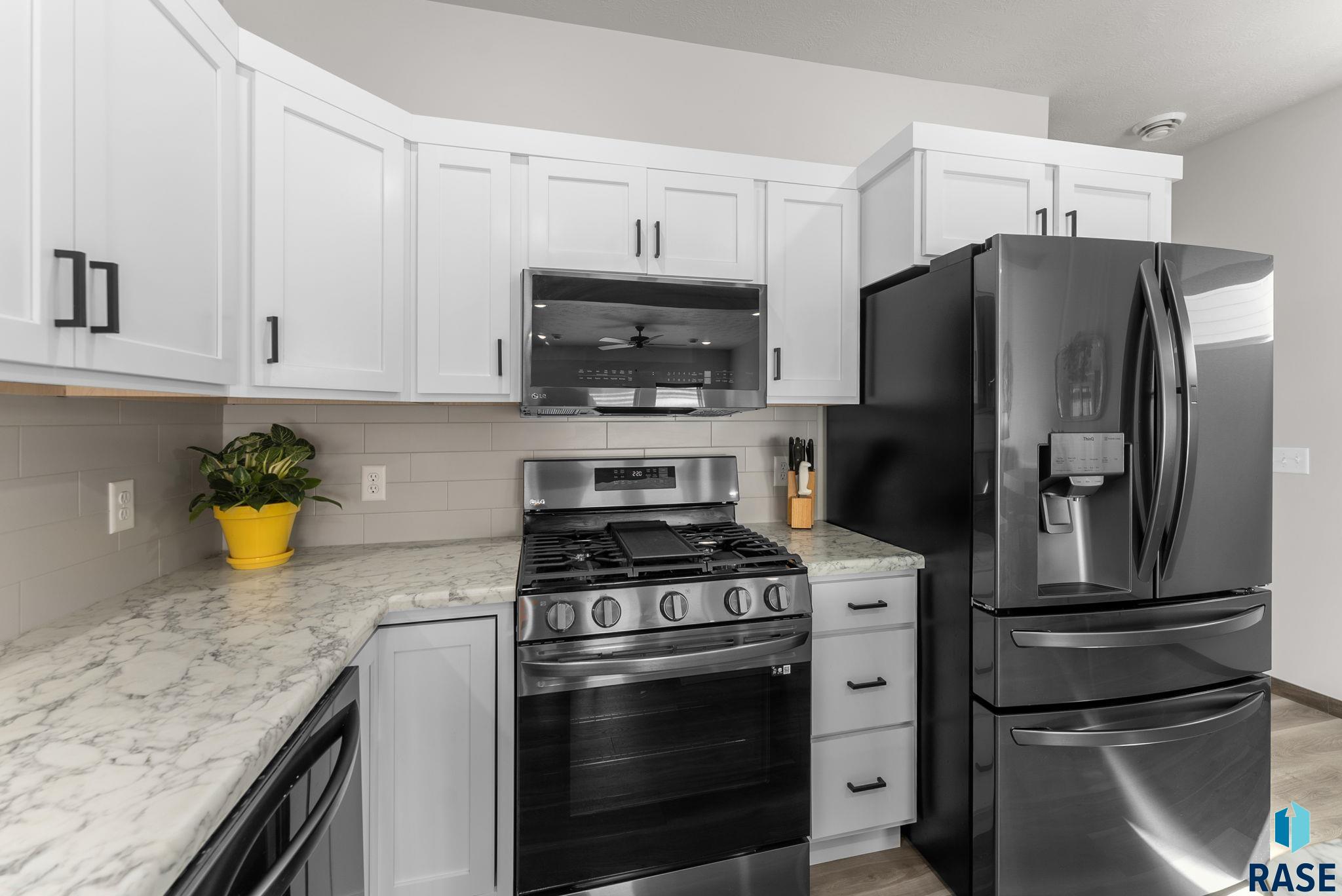 3407 S Chalice Pl Place, Sioux Falls, South Dakota image 8