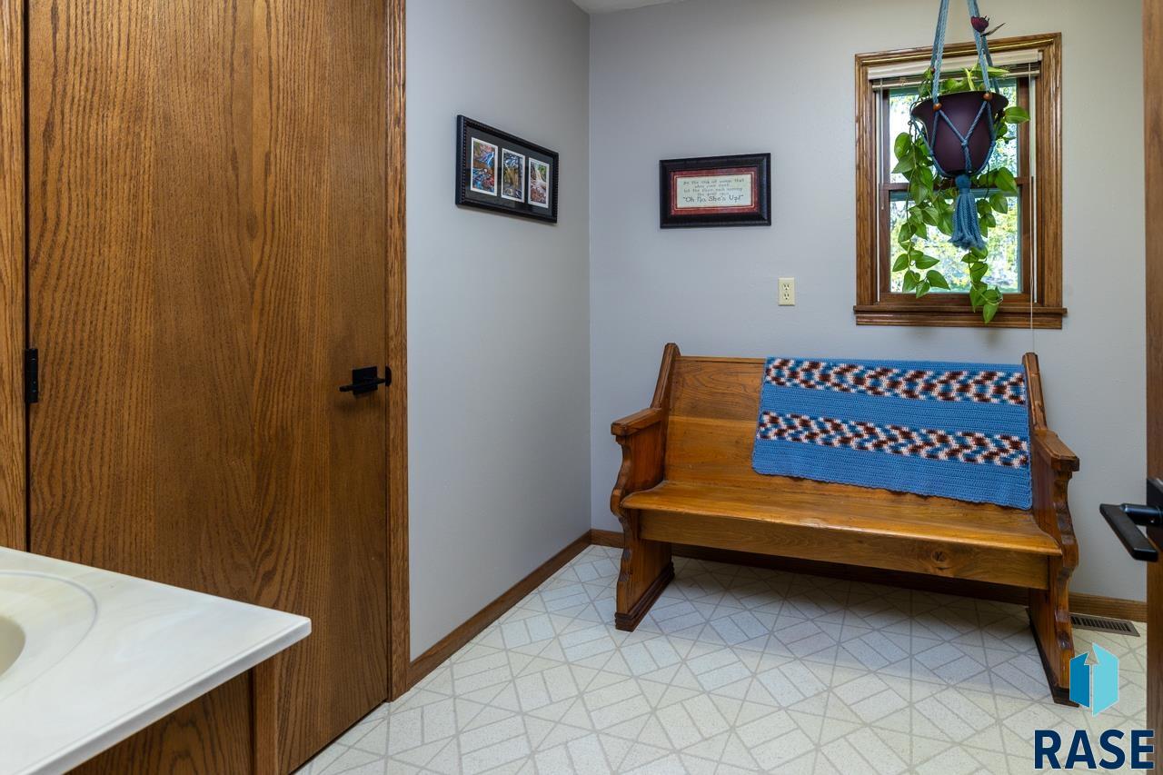 410 S 3rd St Street, Beaver Creek, New Jersey image 17