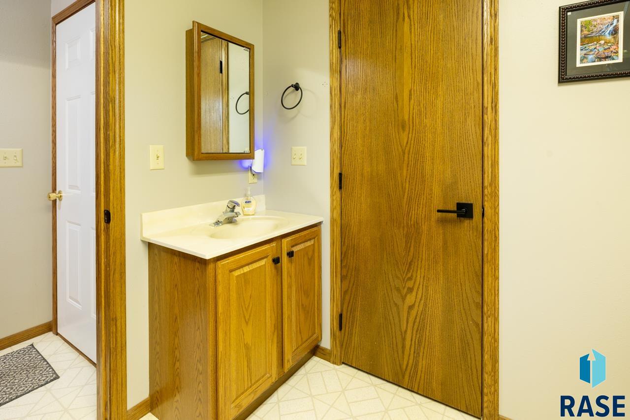 410 S 3rd St Street, Beaver Creek, New Jersey image 18