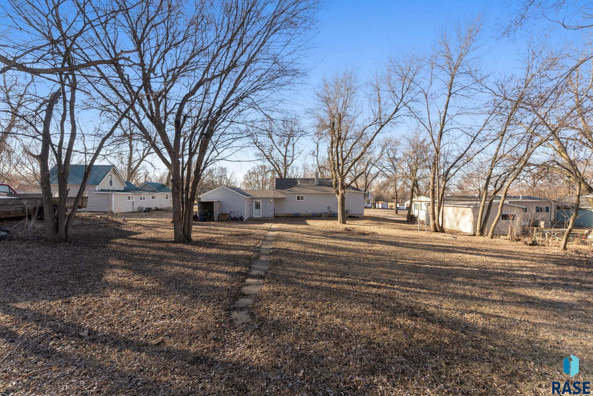 504 Southside Ave Avenue, Valley Springs, South Dakota image 24