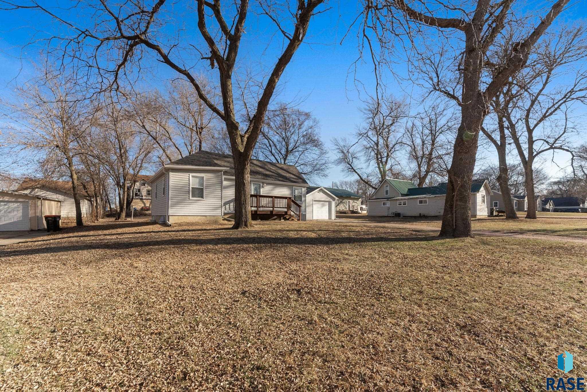 504 Southside Ave Avenue, Valley Springs, South Dakota image 25