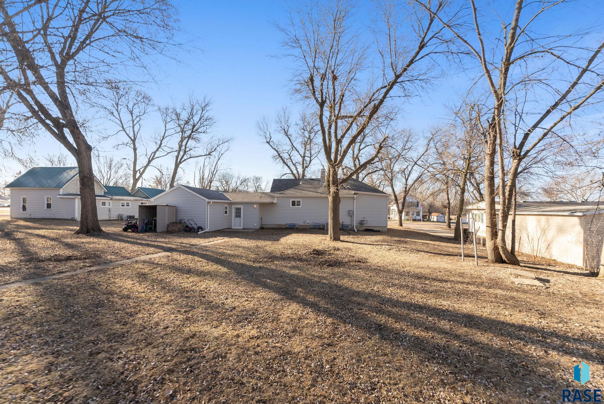 504 Southside Ave Avenue, Valley Springs, South Dakota image 22
