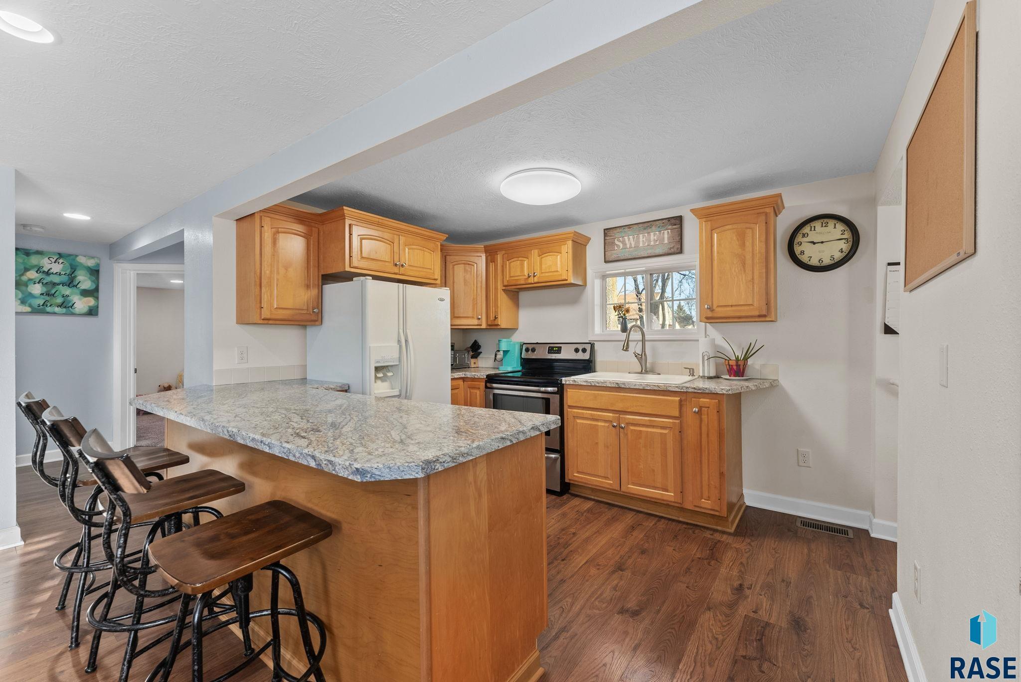 504 Southside Ave Avenue, Valley Springs, South Dakota image 8