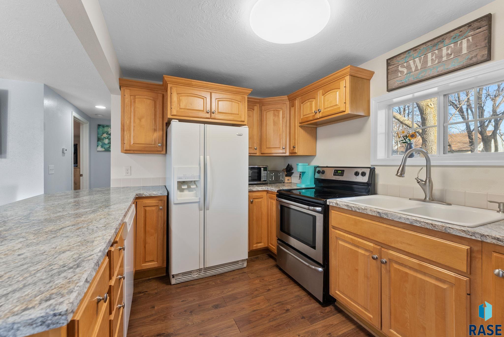 504 Southside Ave Avenue, Valley Springs, South Dakota image 10