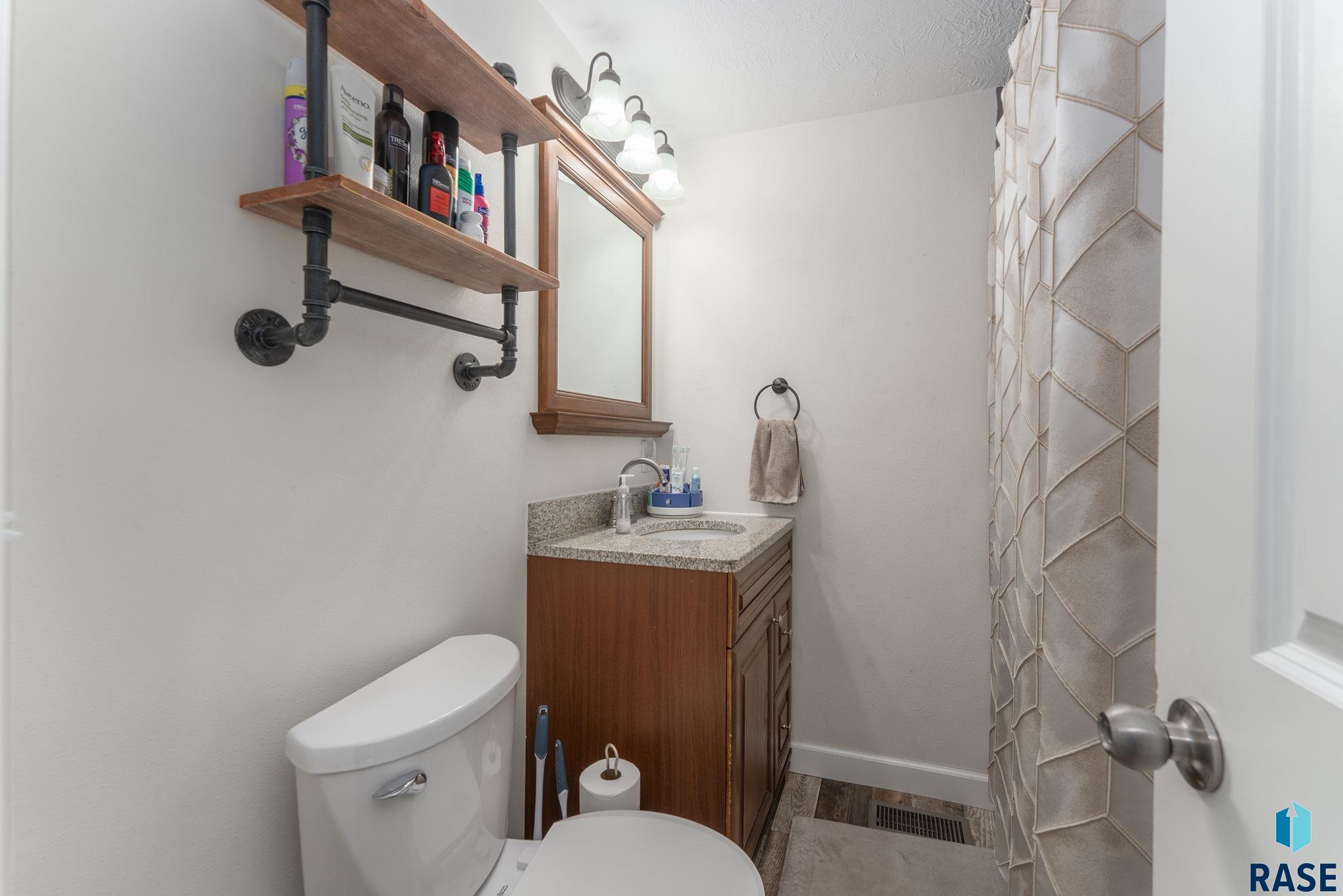 504 Southside Ave Avenue, Valley Springs, South Dakota image 13