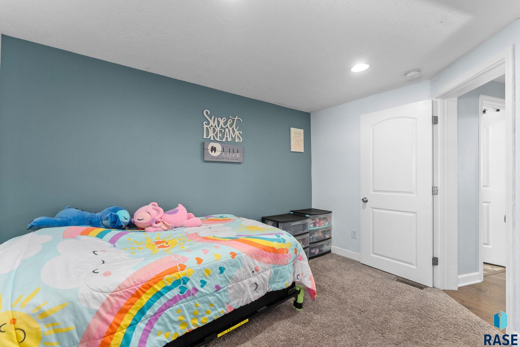504 Southside Ave Avenue, Valley Springs, South Dakota image 14