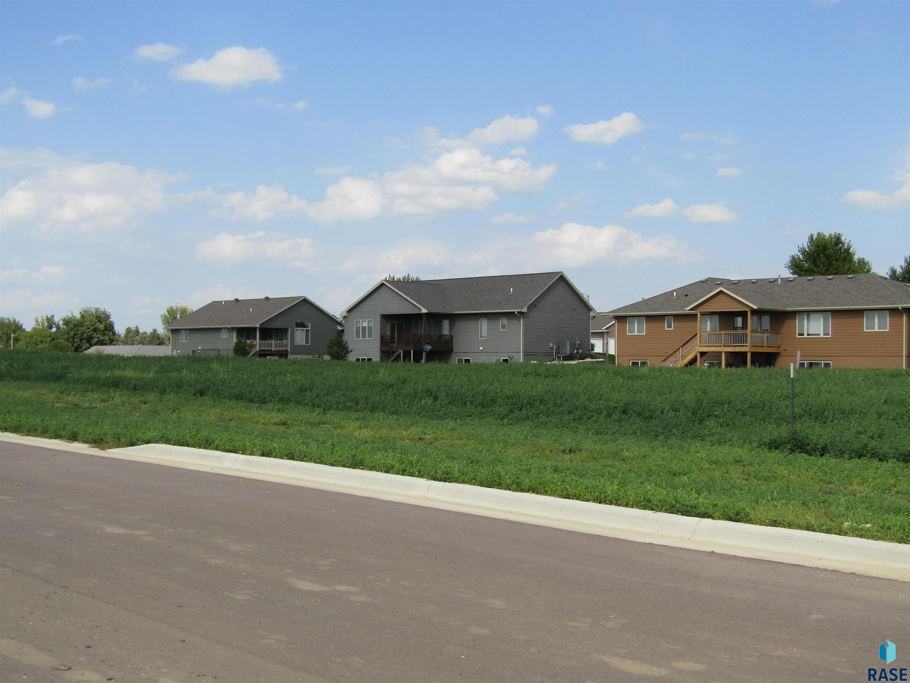 Benjamin St Street, Humboldt, South Dakota image 2