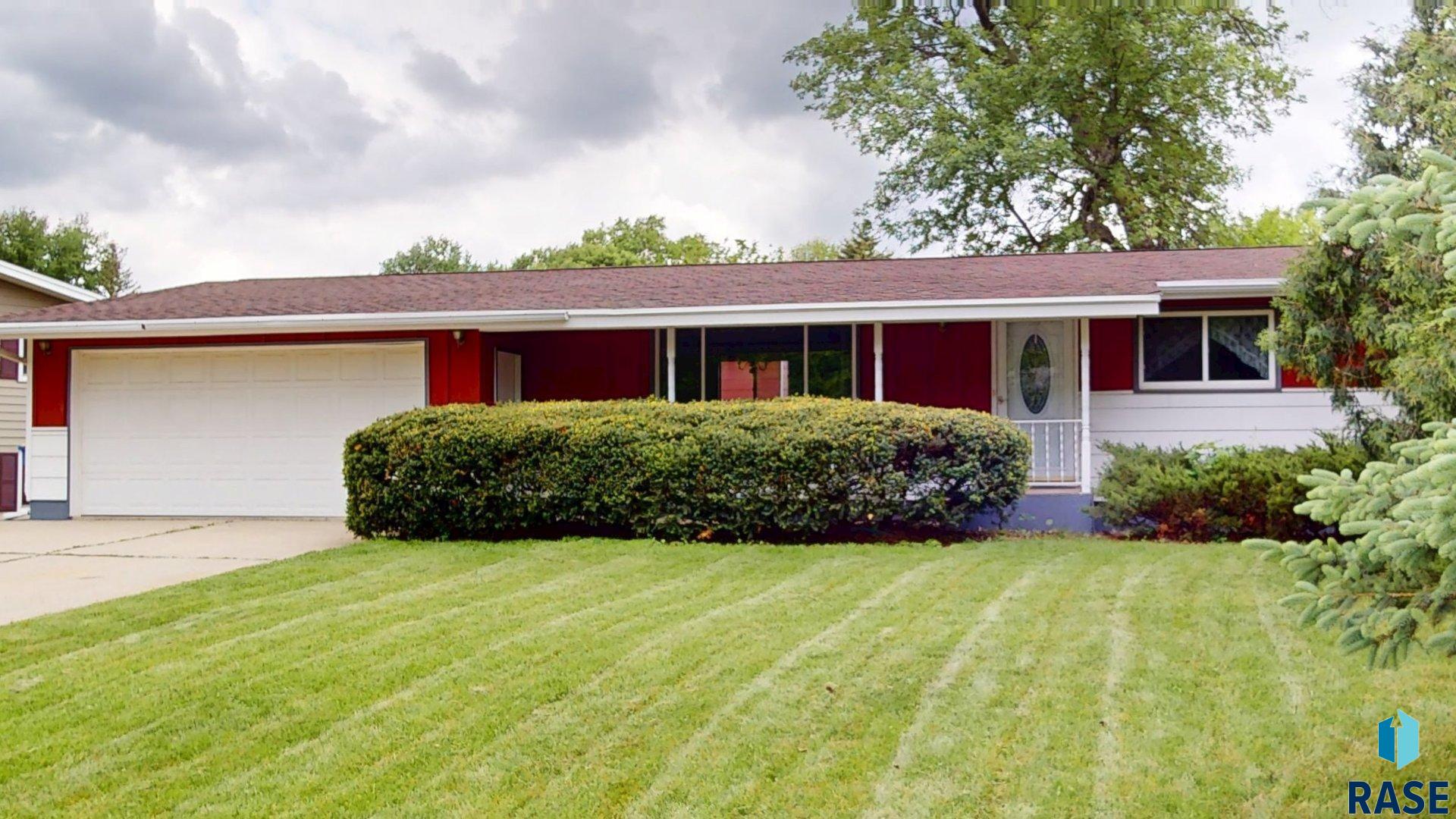 1024 Orchard Dr Drive, Brookings, South Dakota image 2