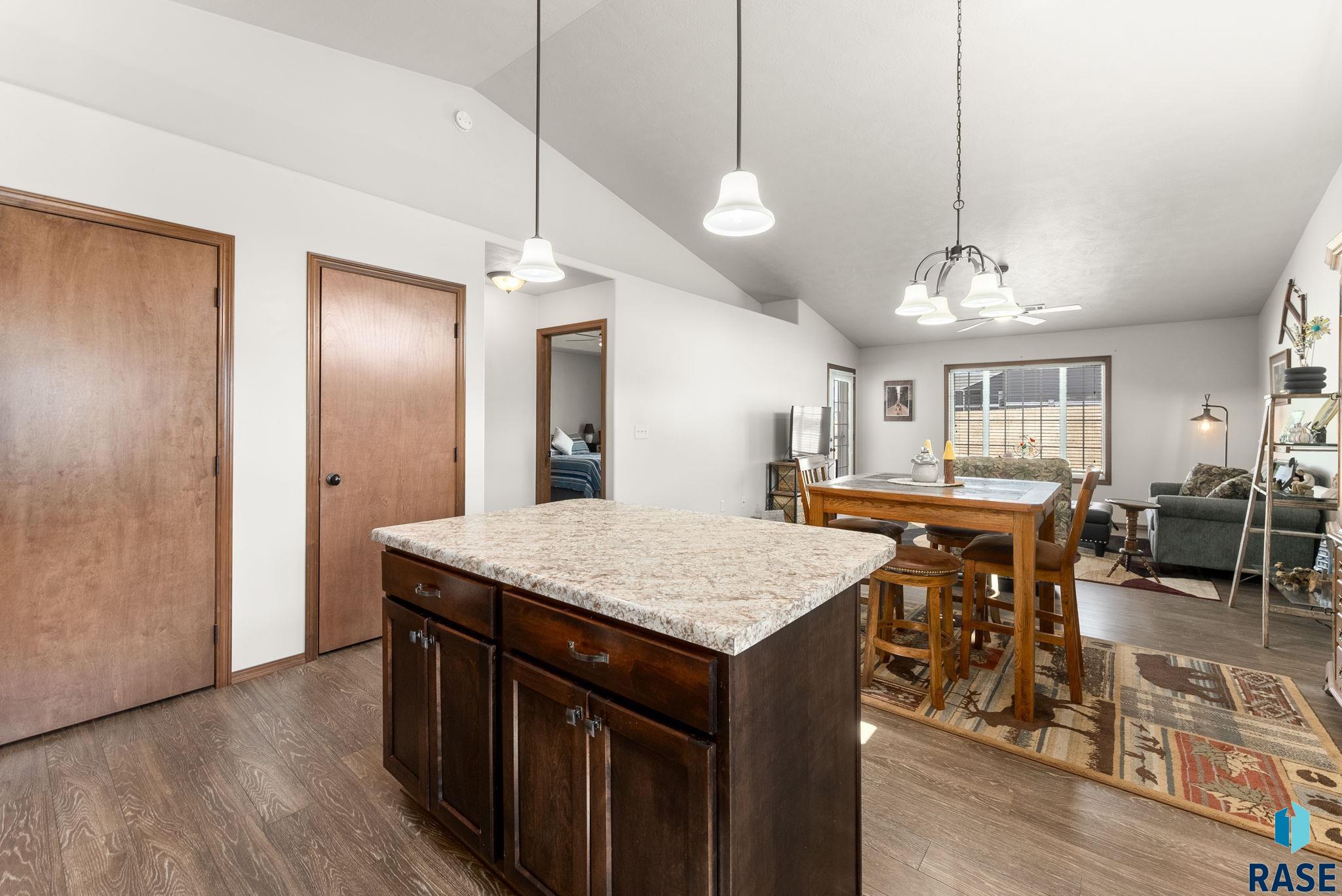 1000 N Crestfield Pl Place, Sioux Falls, New Jersey image 17