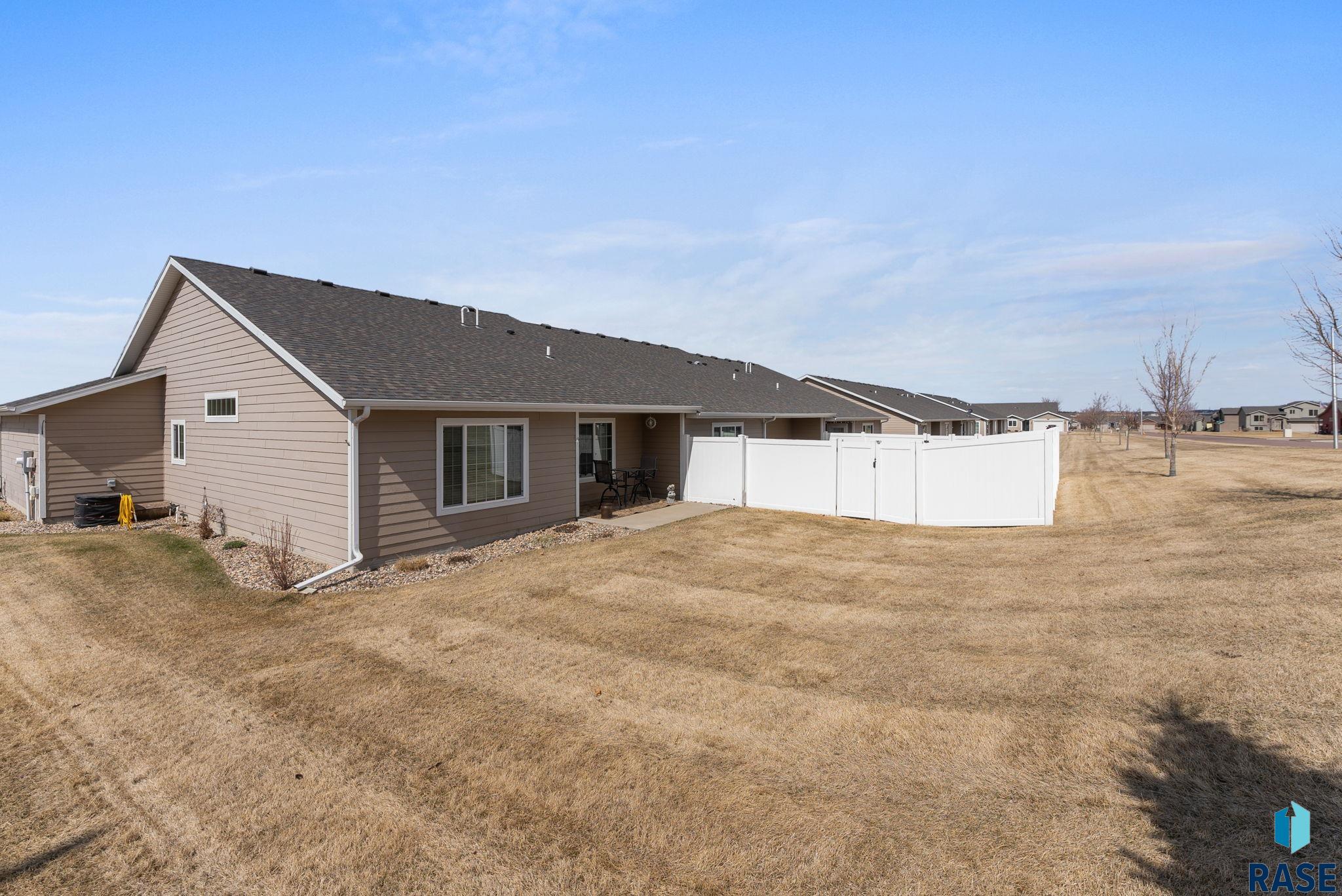 1000 N Crestfield Pl Place, Sioux Falls, New Jersey image 5