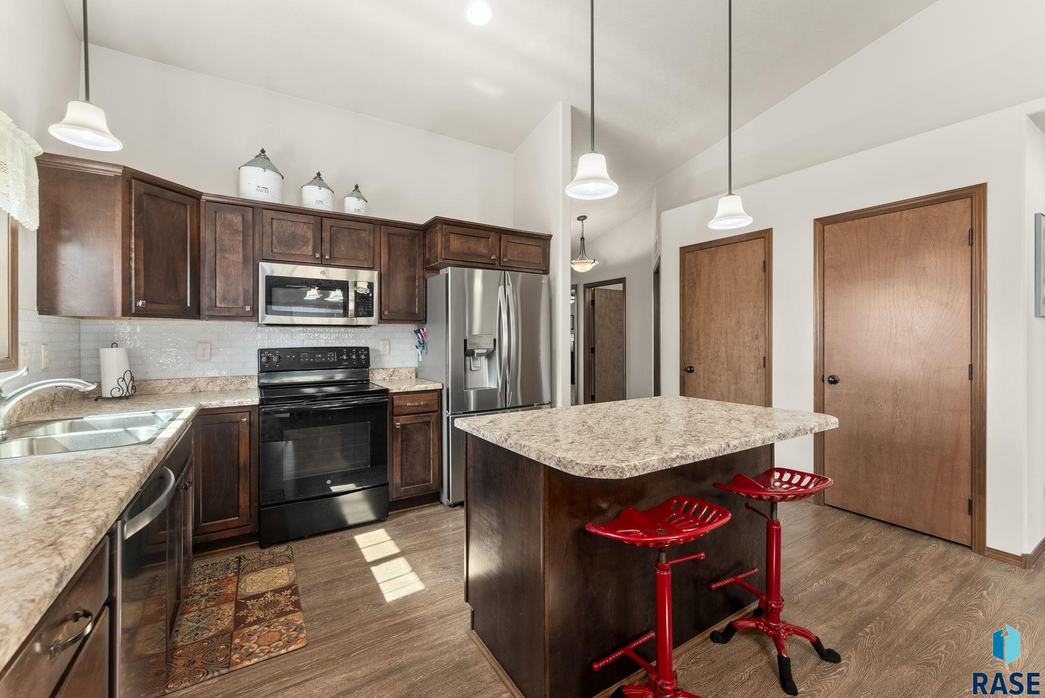 1000 N Crestfield Pl Place, Sioux Falls, New Jersey image 16