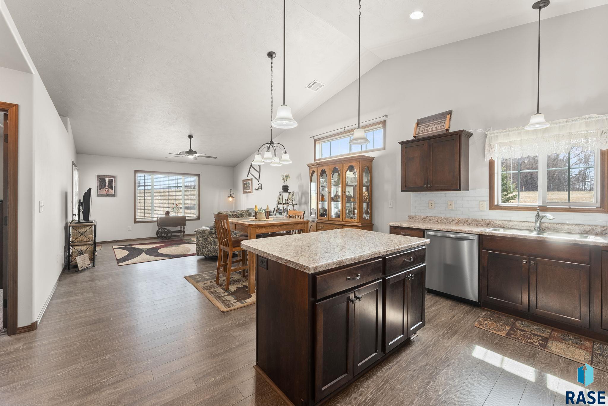 1000 N Crestfield Pl Place, Sioux Falls, New Jersey image 8