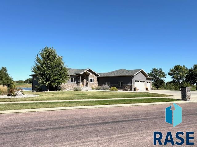 2404 Dean Dr Drive, Mitchell, South Dakota image 3