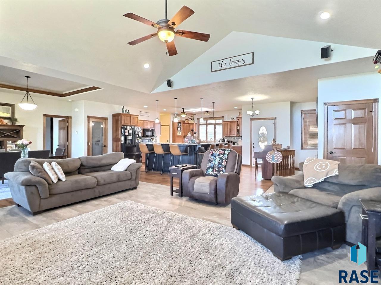2404 Dean Dr Drive, Mitchell, South Dakota image 25