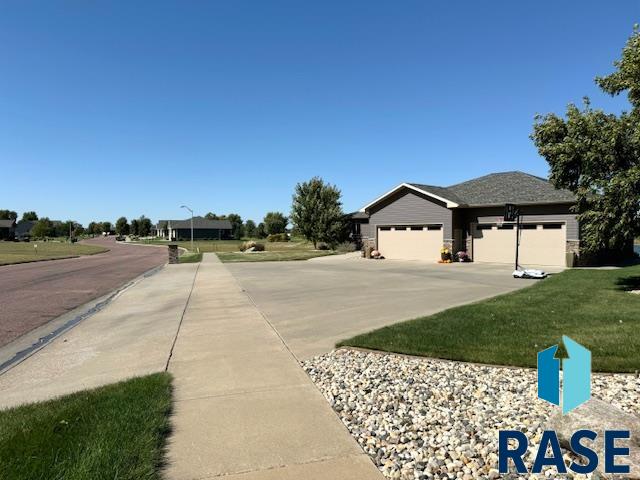 2404 Dean Dr Drive, Mitchell, South Dakota image 21