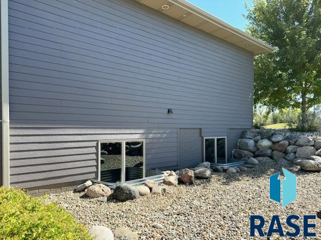 2404 Dean Dr Drive, Mitchell, South Dakota image 6