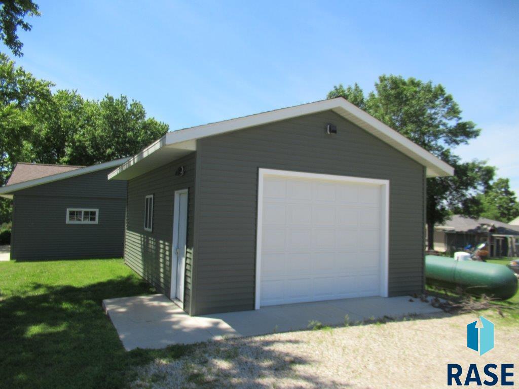 206 W 7th St Street, Adrian, Minnesota image 2