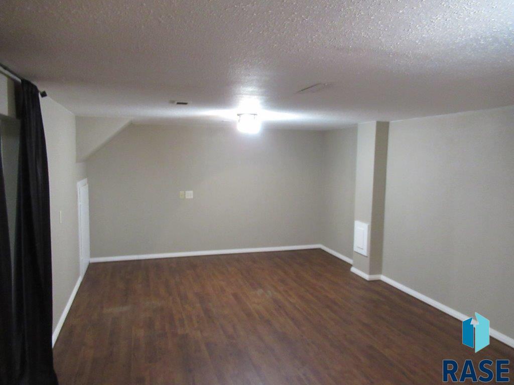 206 W 7th St Street, Adrian, Minnesota image 11