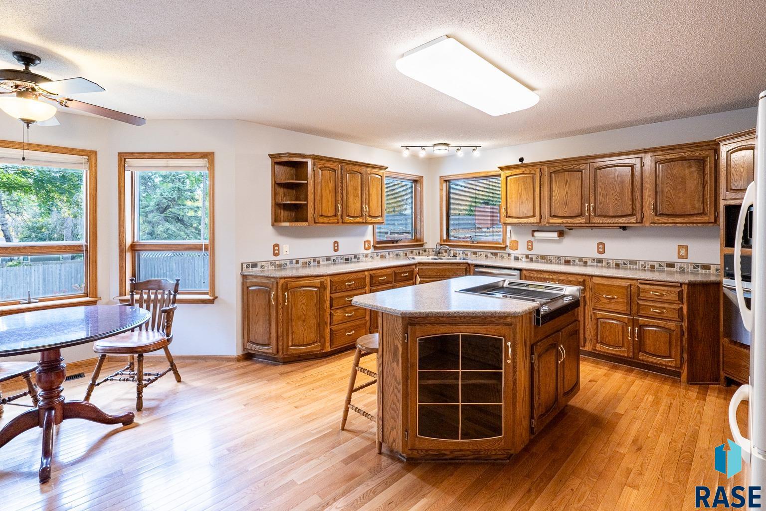 2705 W Wood Dr Drive, Sioux Falls, South Dakota image 14