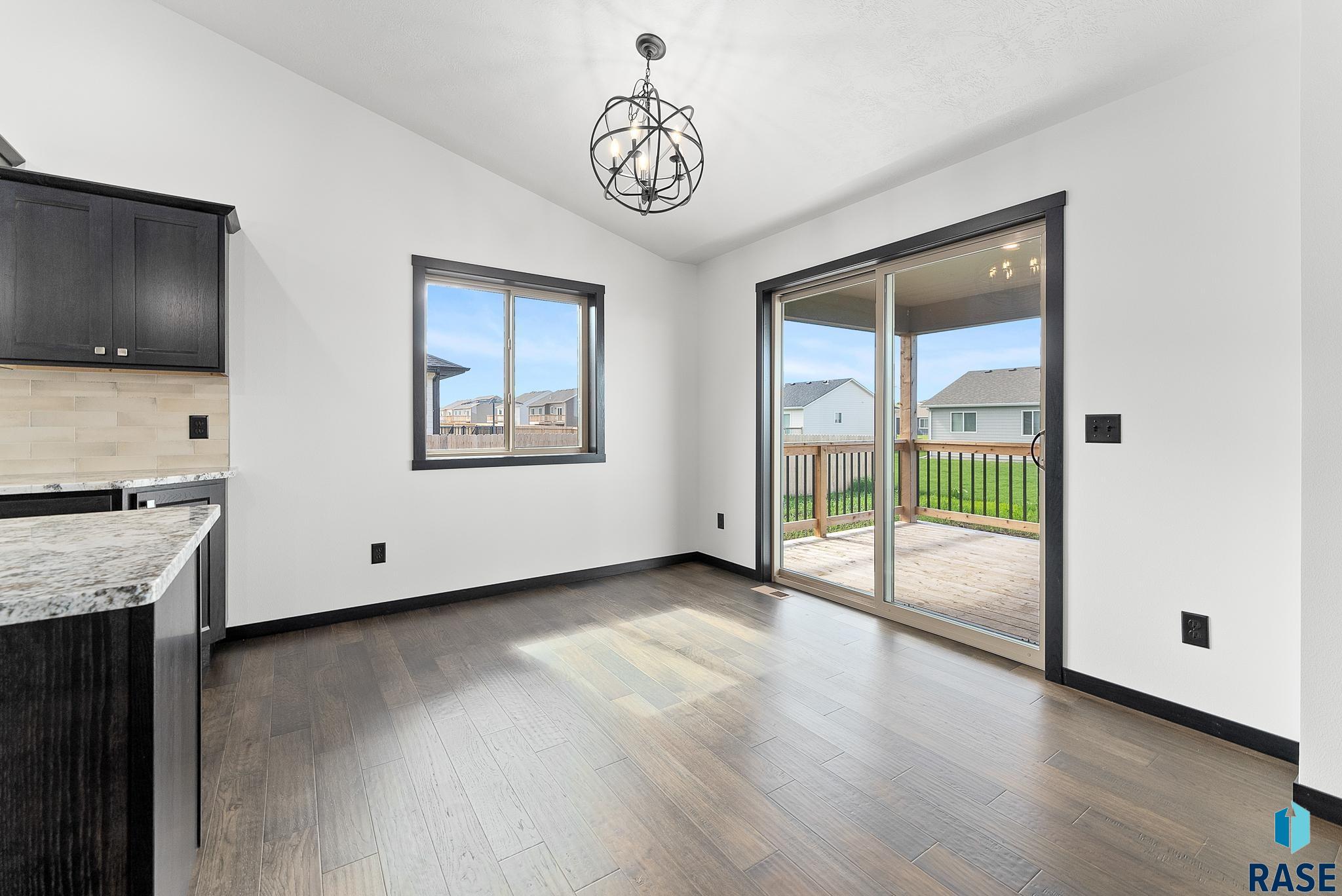 Harrisburg, South Dakota 57032, United States, 5 Bedrooms Bedrooms, ,3 BathroomsBathrooms,Residential,Active,169312