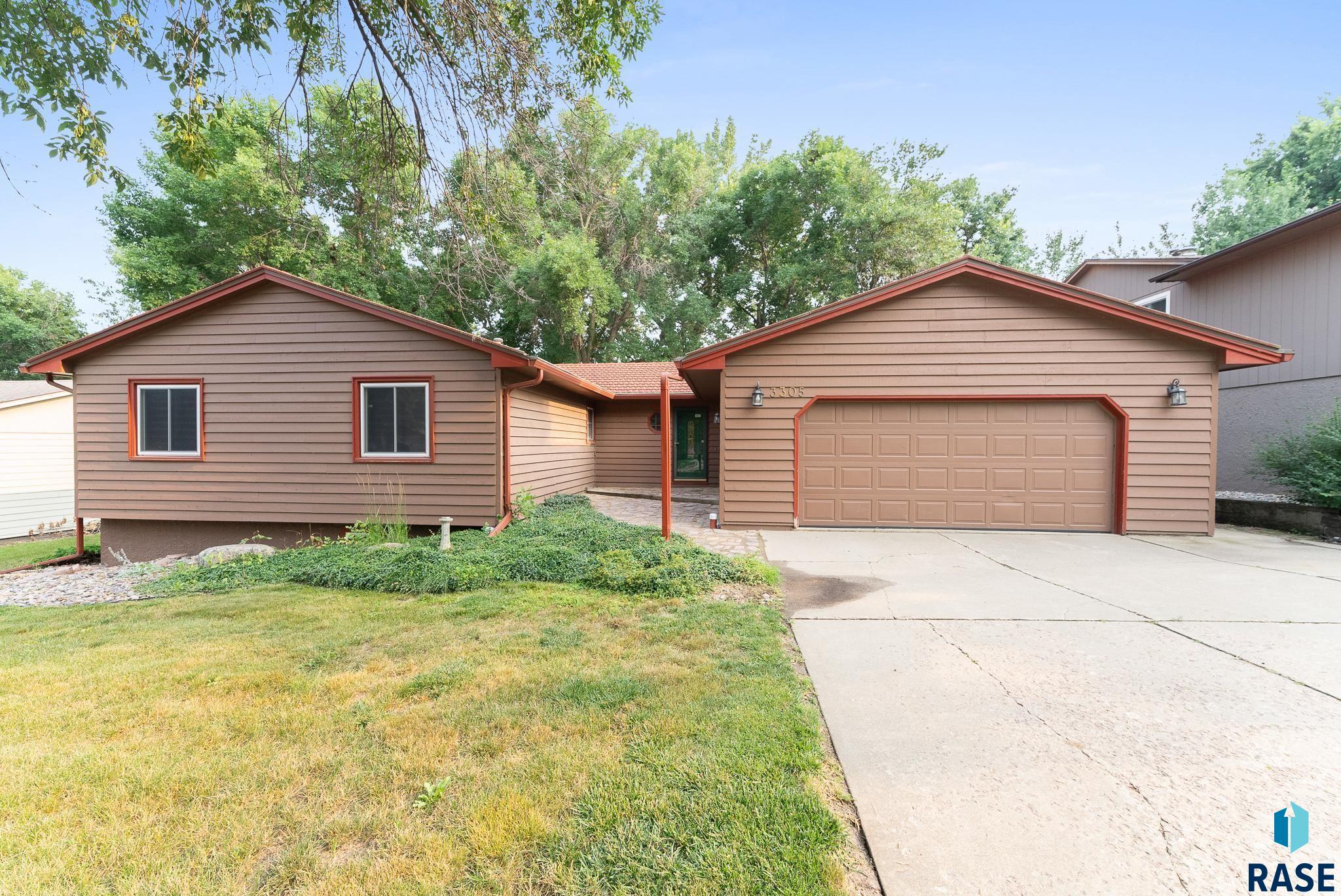 3305 E 33rd St Street, Sioux Falls, South Dakota image 2