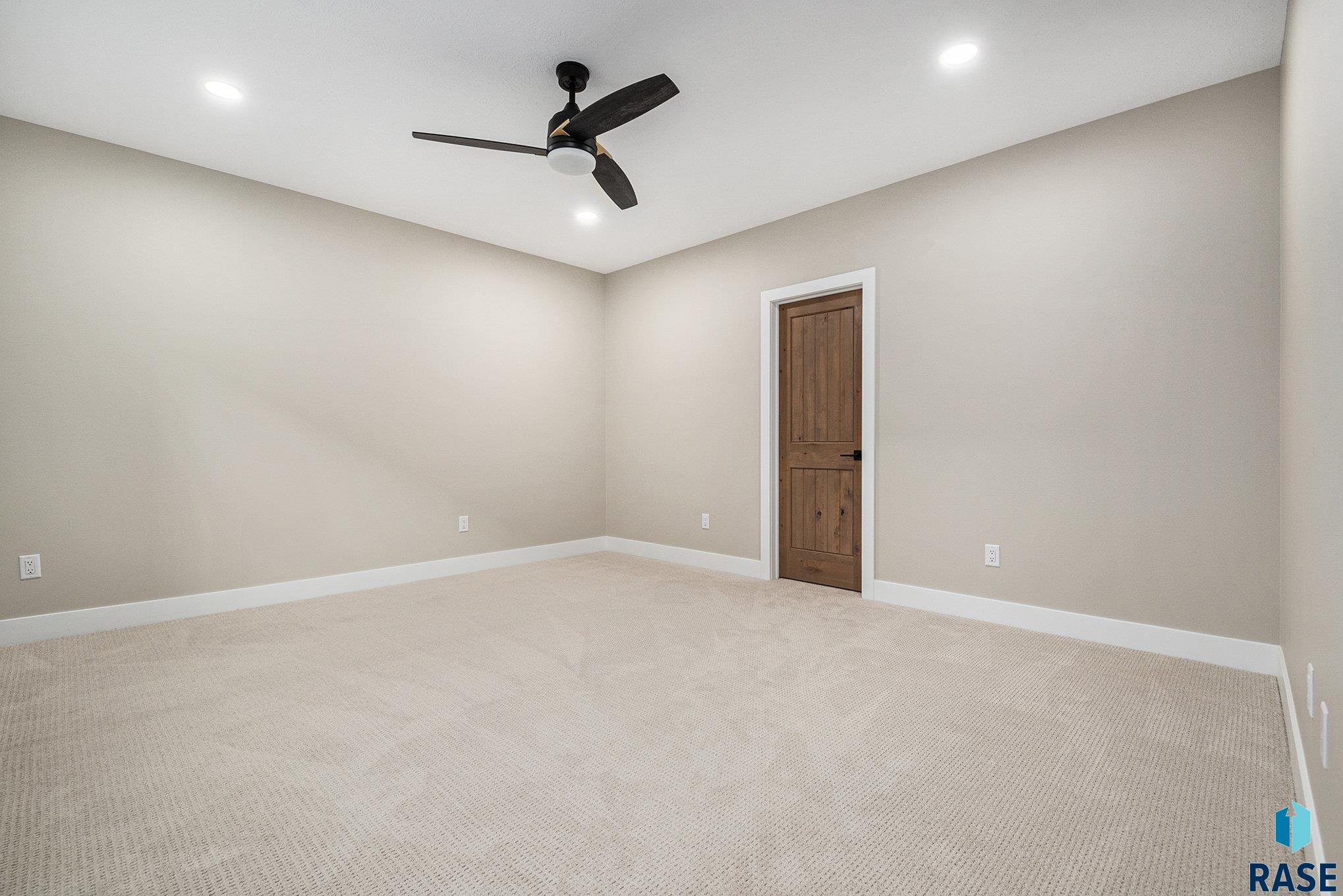 429 Andrew Ave Avenue #A, Harrisburg, New Jersey image 37