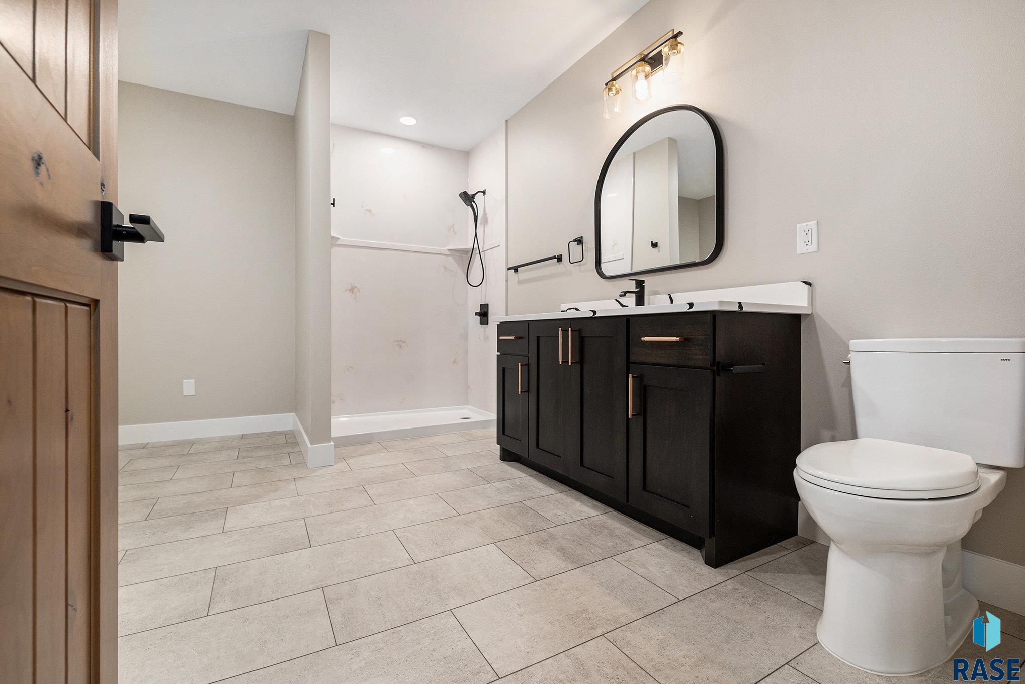 429 Andrew Ave Avenue #A, Harrisburg, New Jersey image 39