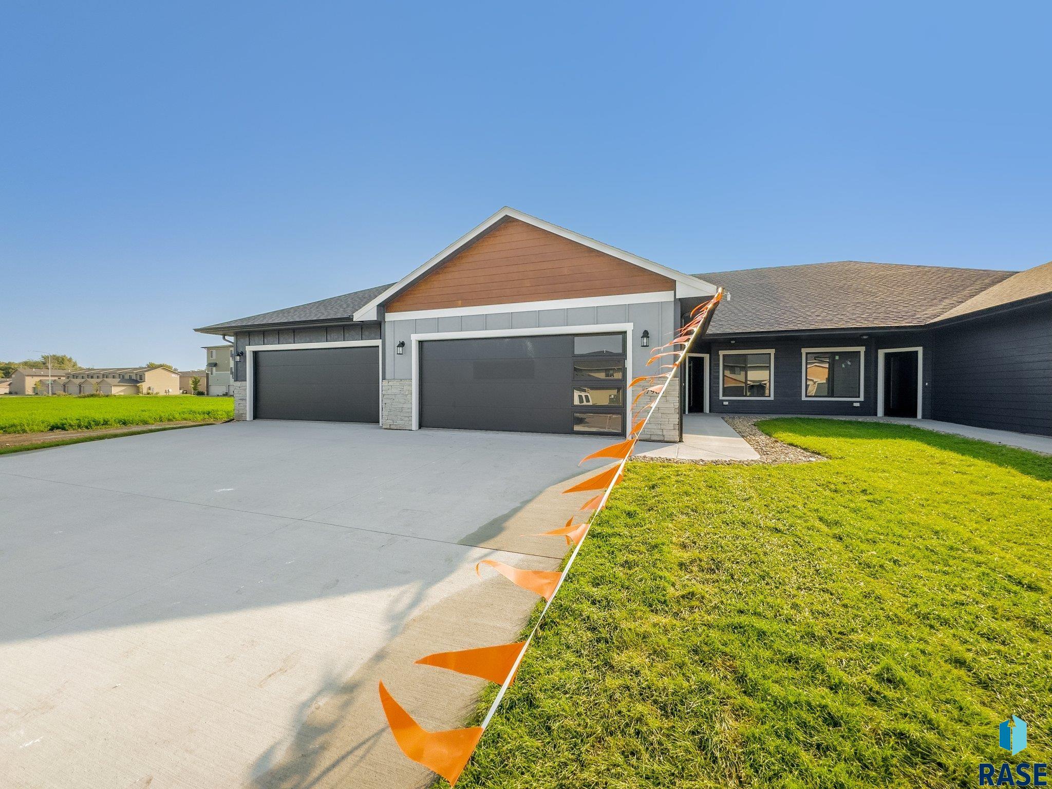 7900 S Pasqueflower Ln Lane, Sioux Falls, South Dakota image 1