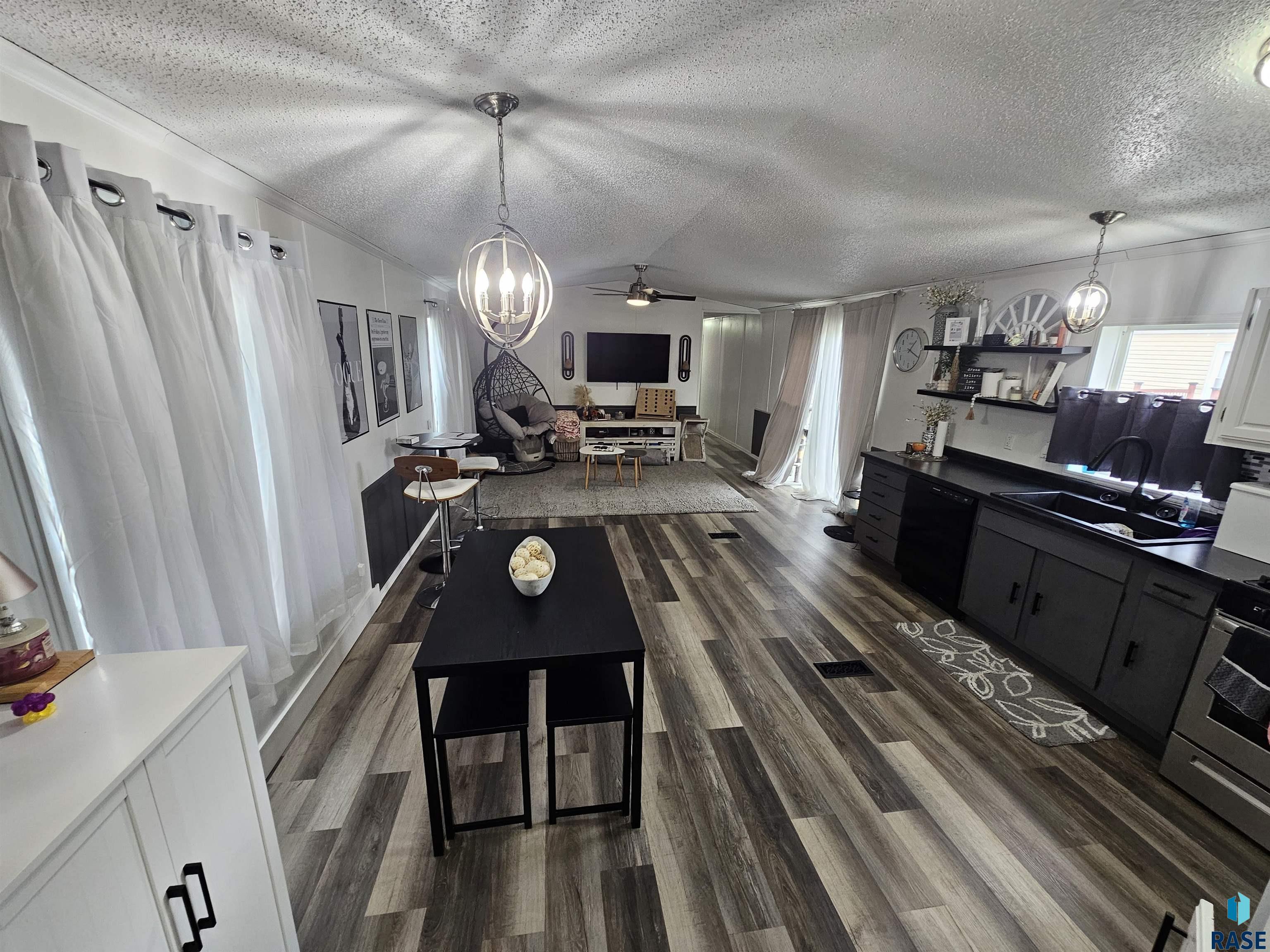 812 N Teal Pl Place, Sioux Falls, New Jersey image 3
