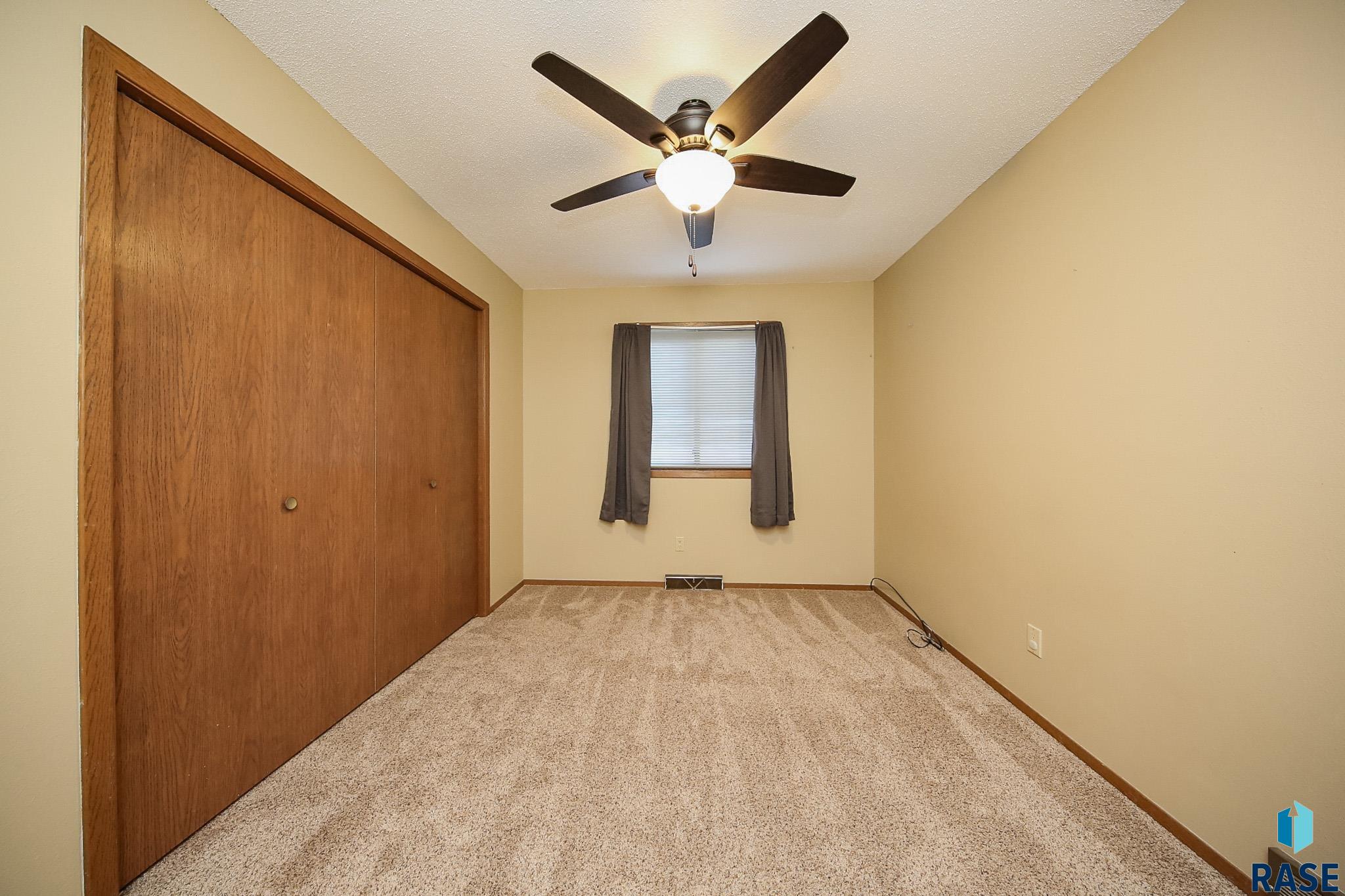 2212 S Melanie Ln Lane, Sioux Falls, New Jersey image 13