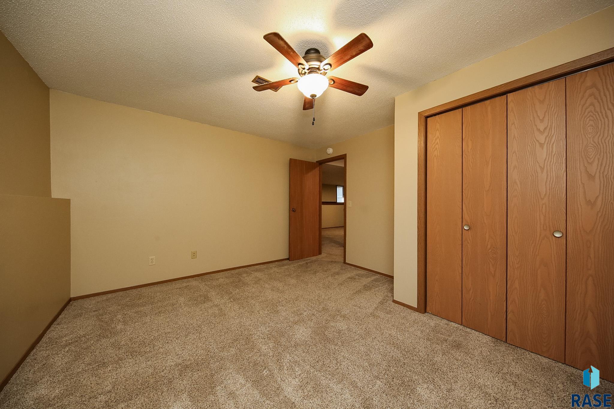 2212 S Melanie Ln Lane, Sioux Falls, New Jersey image 21