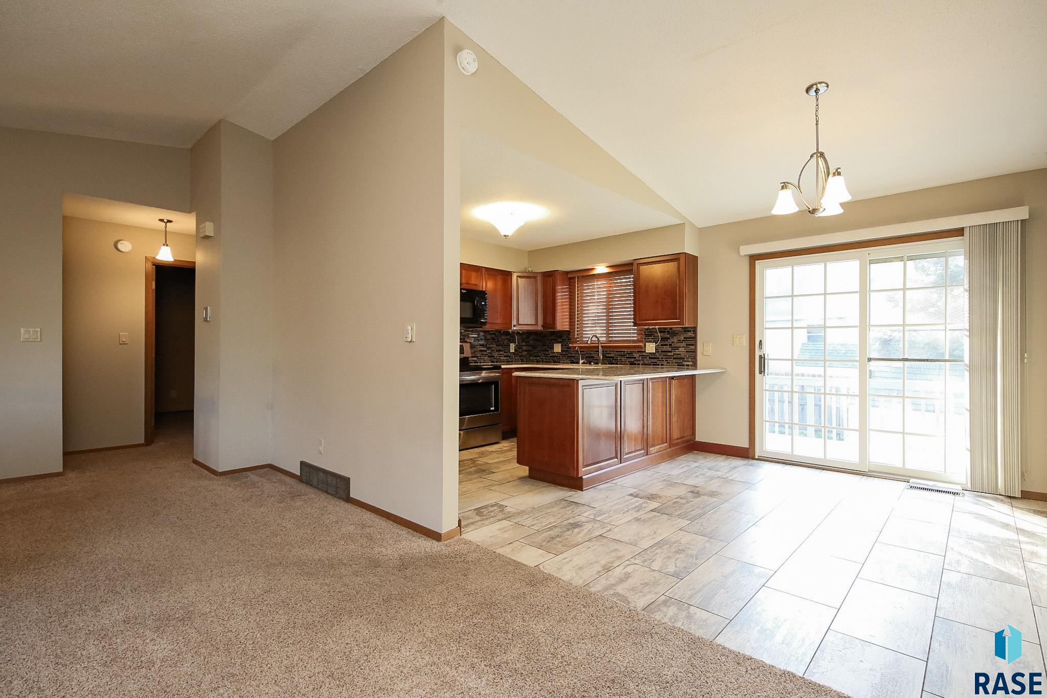 2212 S Melanie Ln Lane, Sioux Falls, New Jersey image 6
