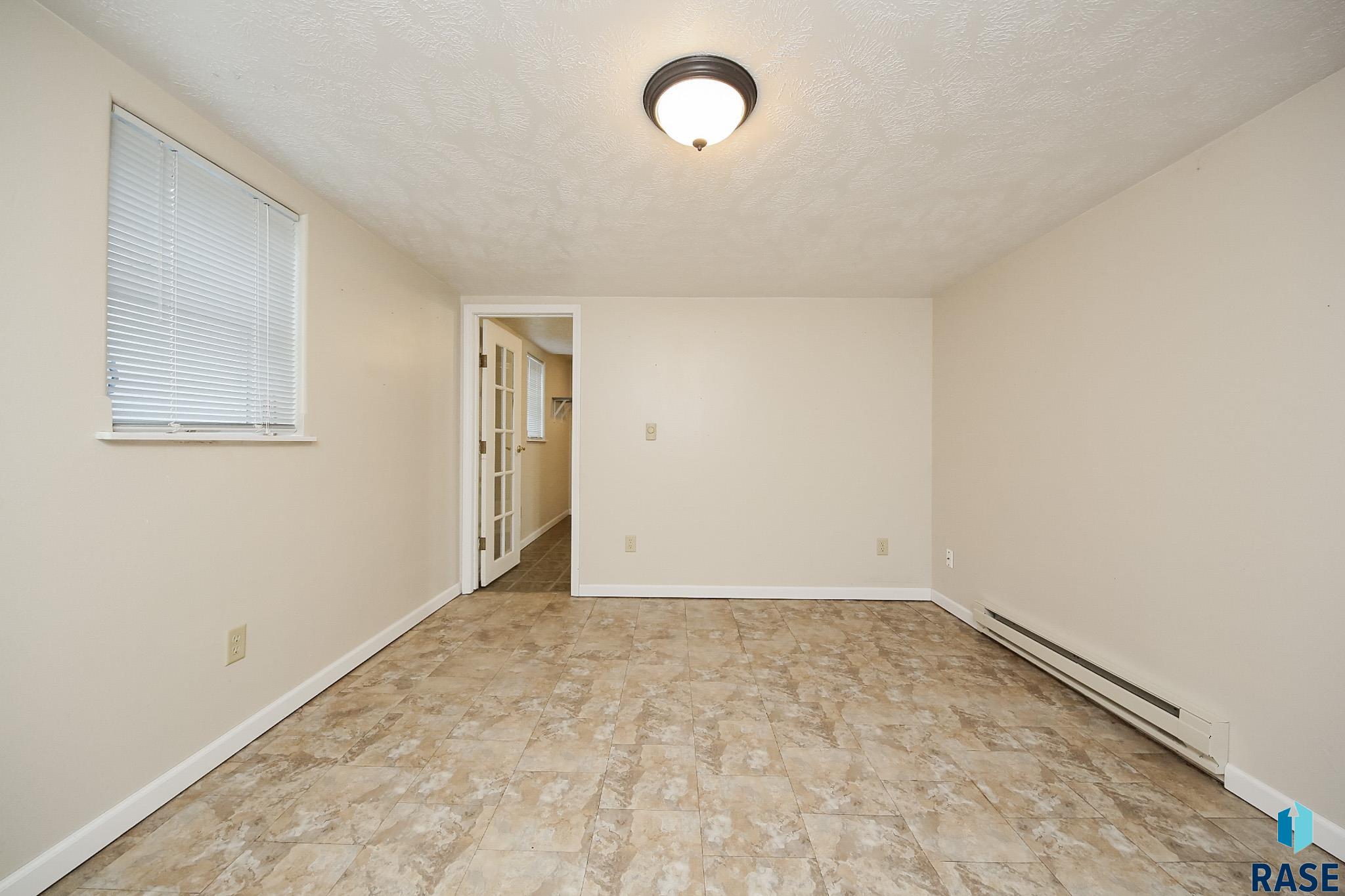 823 S 2nd Ave Avenue, Sioux Falls, New Jersey image 24